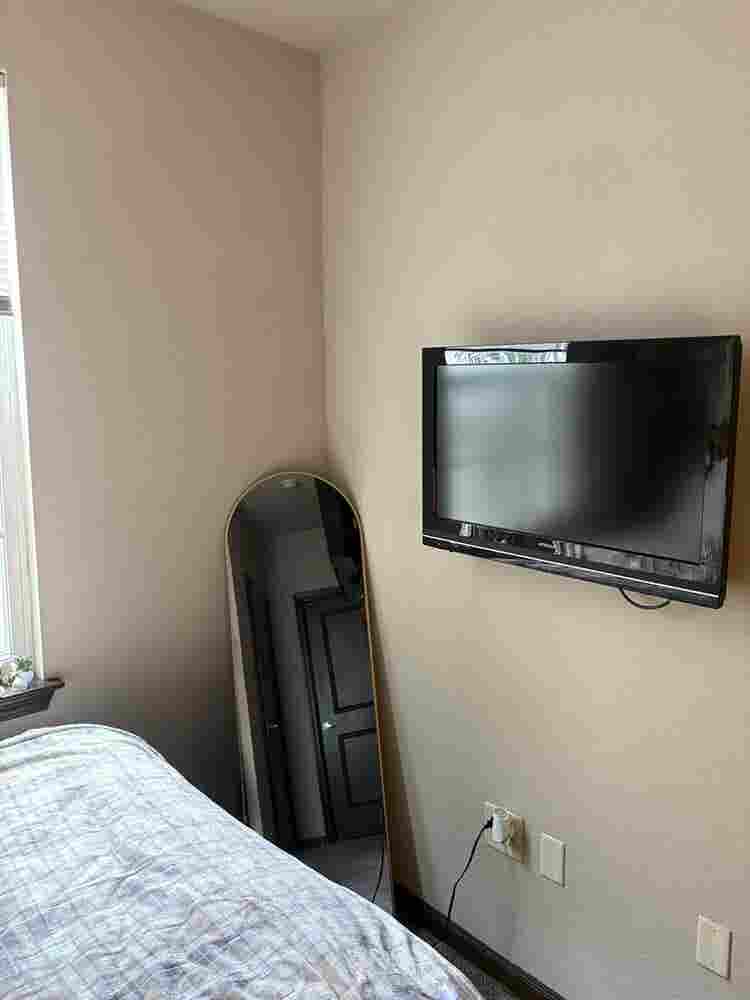 Sublease Available at 4050 Lofts