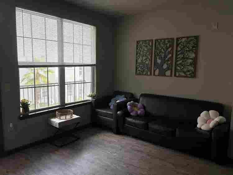 Sublease Available at 4050 Lofts