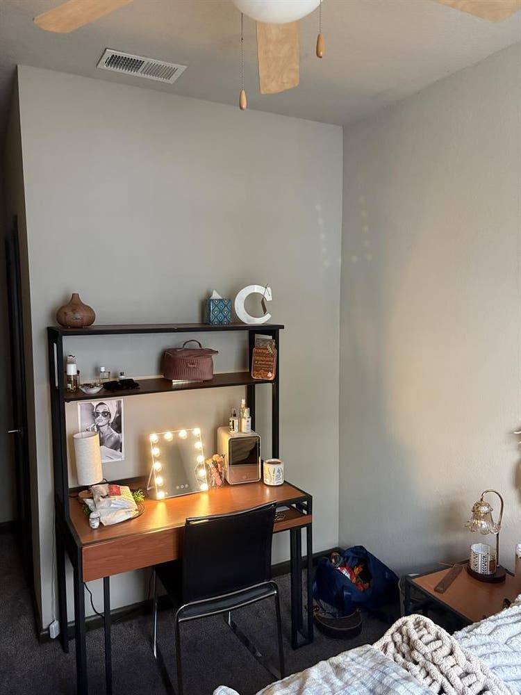 Sublease Available at 4050 Lofts