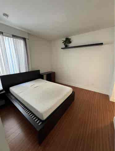 Master bedroom for rent HOLLYWOODD