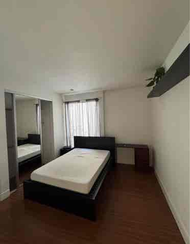 Master bedroom for rent HOLLYWOODD