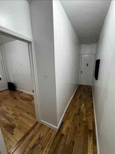 Brooklyn Room Near Trains