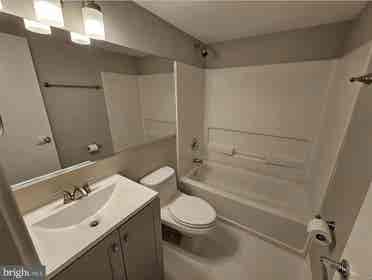 Spacious Room for Rent Anacostia