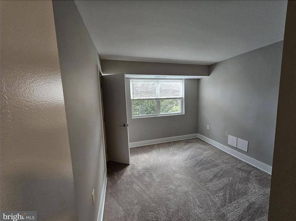 Spacious Room for Rent Anacostia