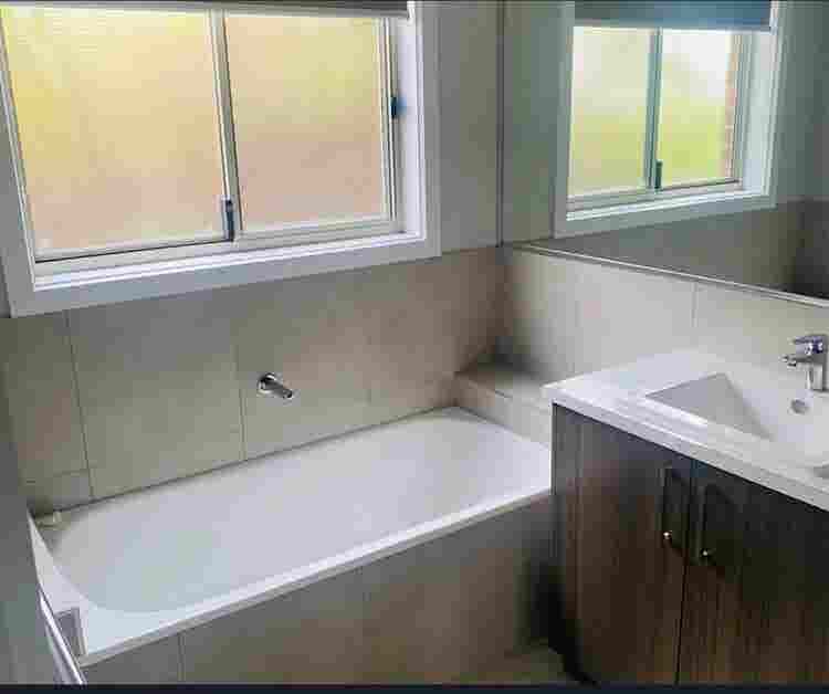 2 rooms to rent in thurgoona
