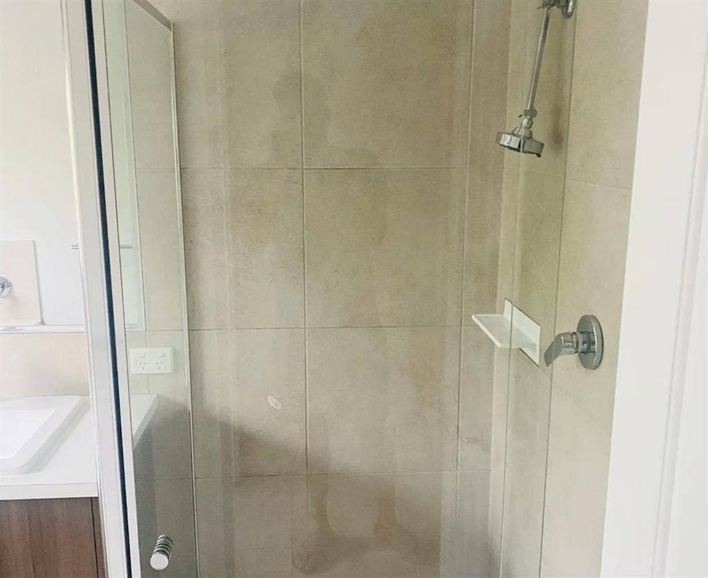 2 rooms to rent in thurgoona