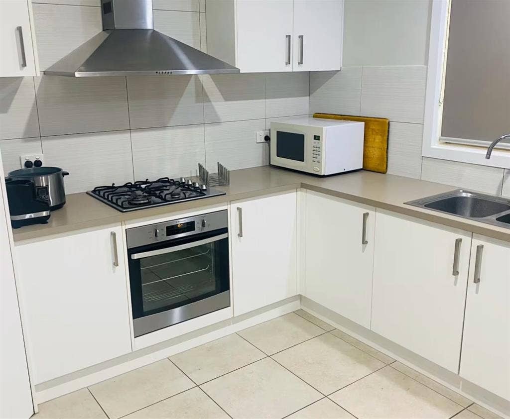 2 rooms to rent in thurgoona