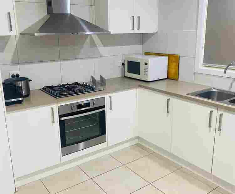 2 rooms to rent in thurgoona