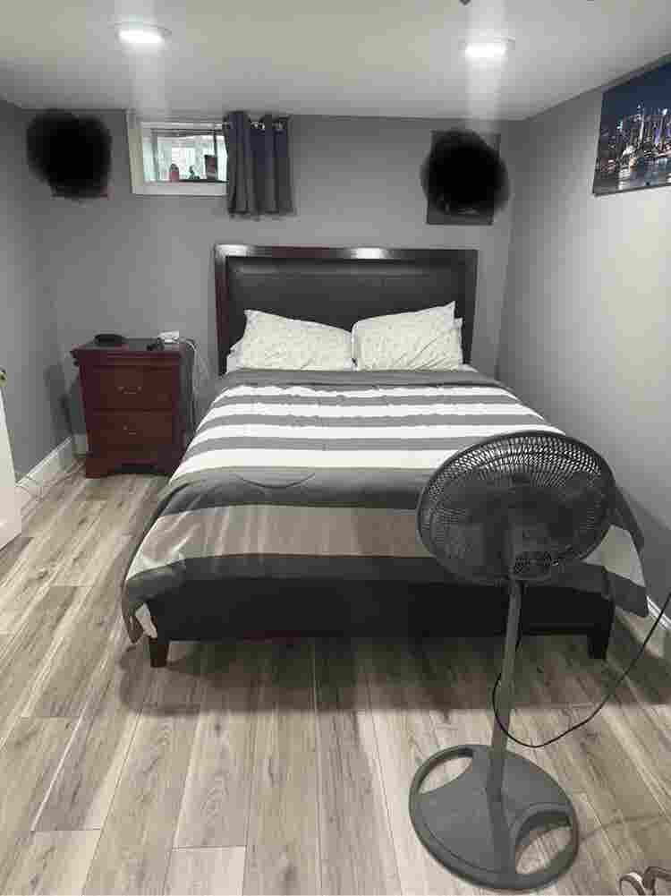 Private room for rent