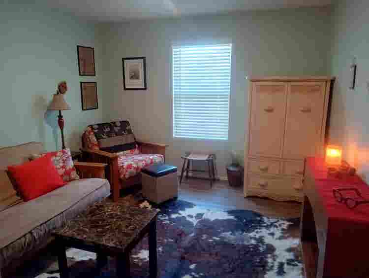 2 very nice rooms for rent! Love em
