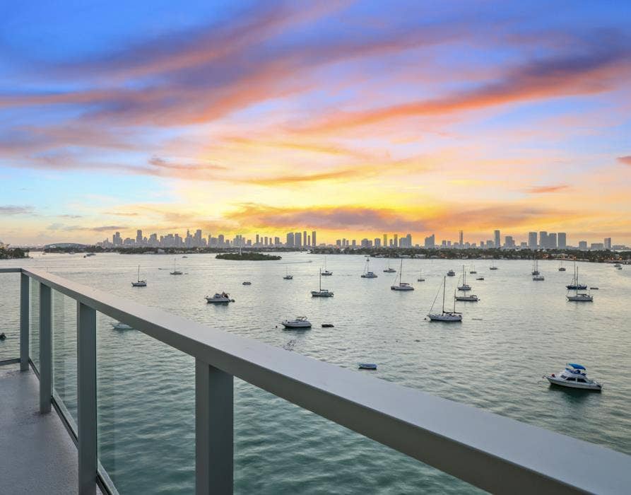 Room at Flamingo Point Miami Beach
