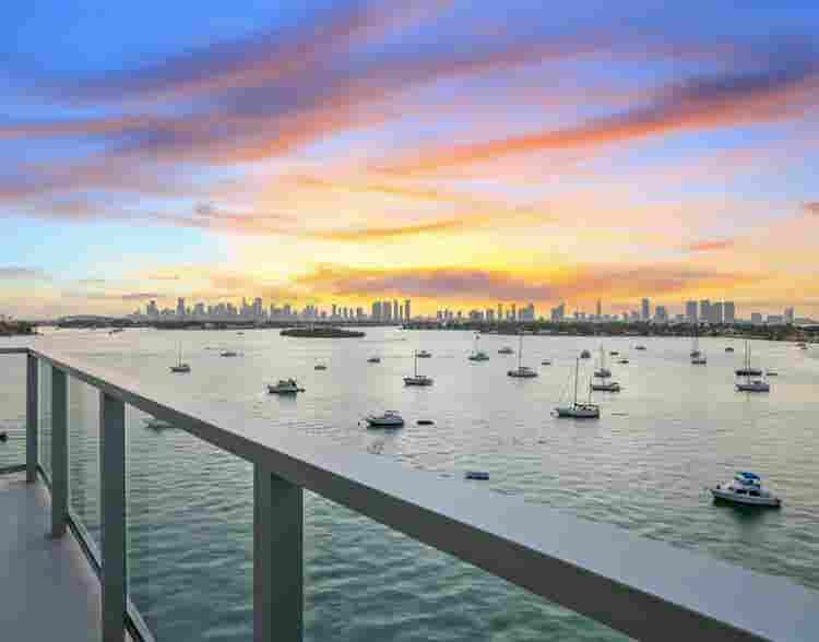 Room at Flamingo Point Miami Beach