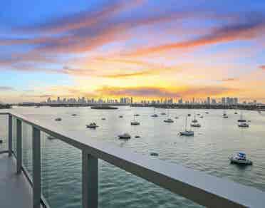 Room at Flamingo Point Miami Beach