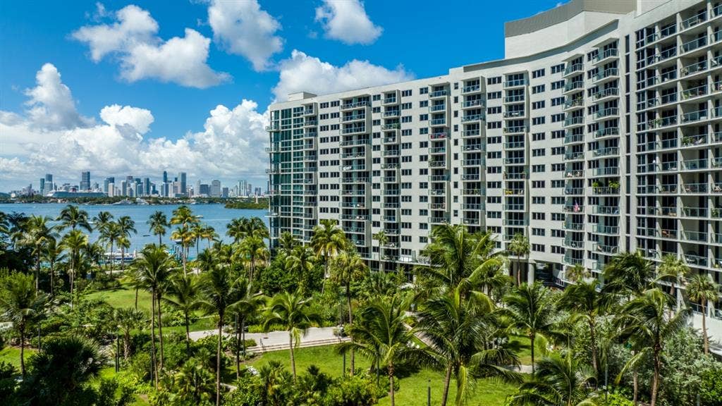 Room at Flamingo Point Miami Beach