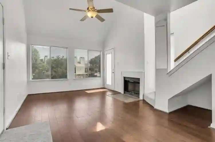 Private rooms for rent