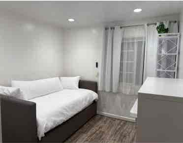 Seeking a responsible housemate