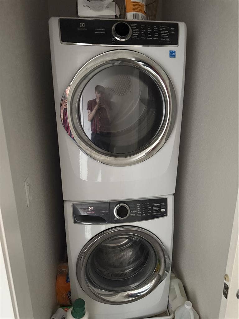 ROOMMATE WANTED