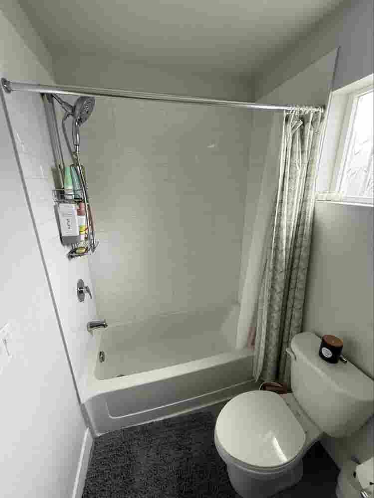 ROOMMATE WANTED