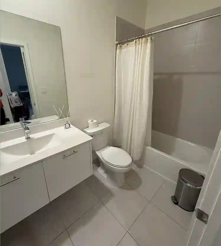 Bella Habitación en Doral