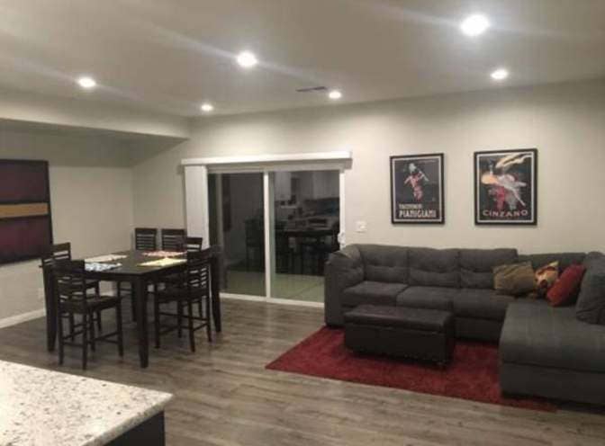 Room in Beautiful Hillside Home