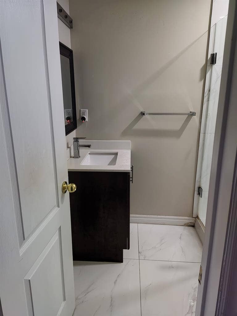 Spacious studio basement for Rent