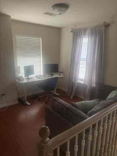 Cozy room for rent; Prime Location