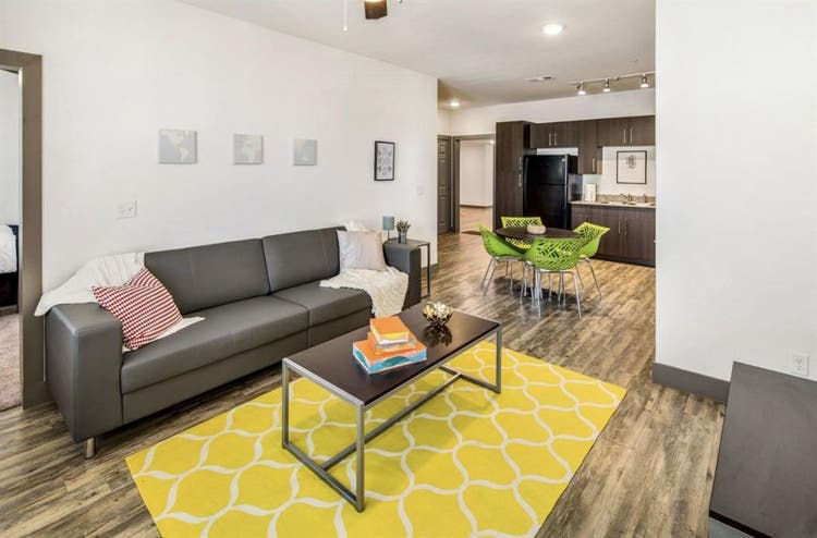 Rom for sublease!