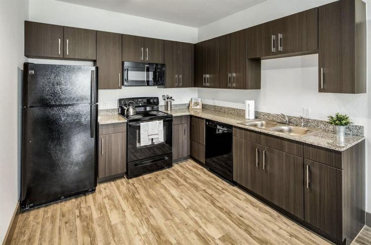 Rom for sublease!