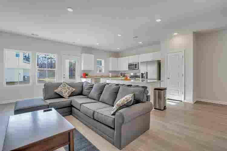 **Townhouse room for rent**