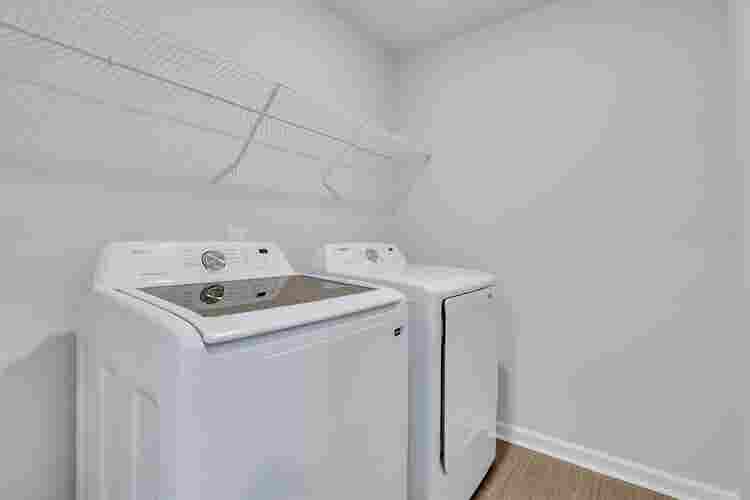 **Townhouse room for rent**