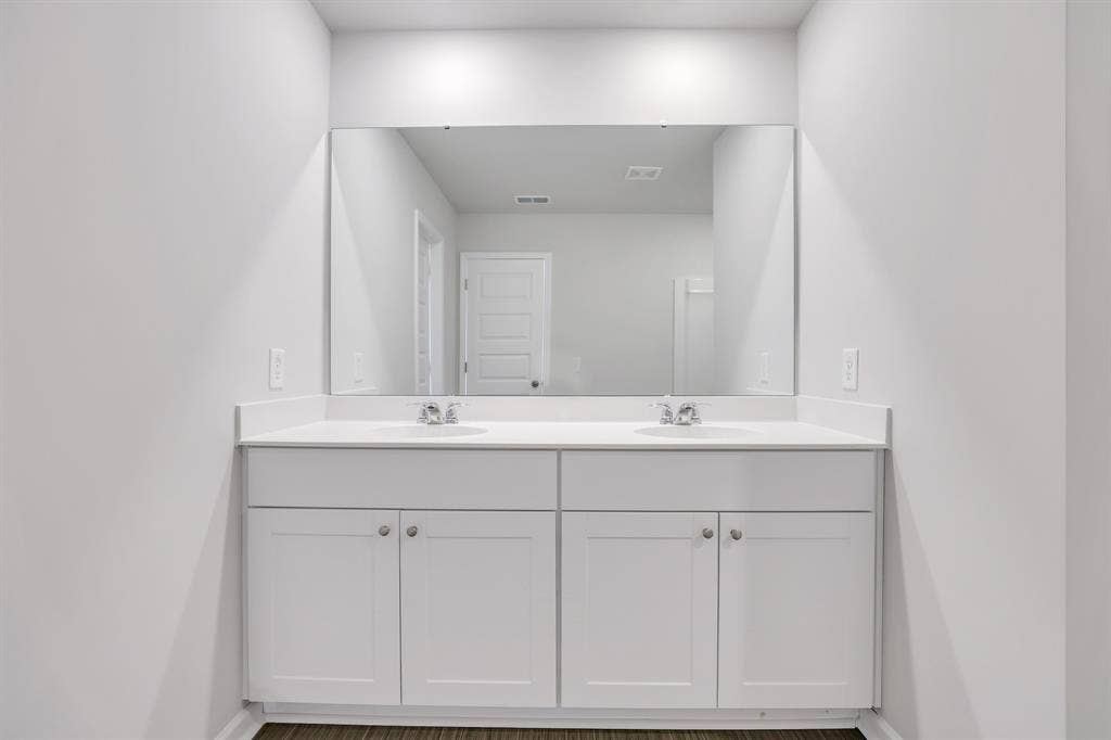 **Townhouse room for rent**