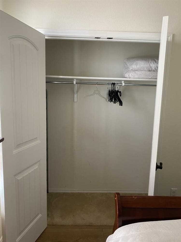 Nice comfy clean room !! Very cute!