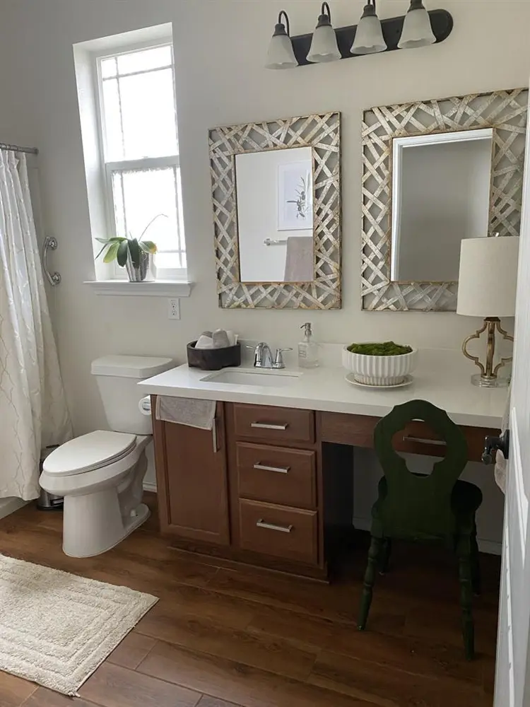 Nice comfy clean room !! Very cute!