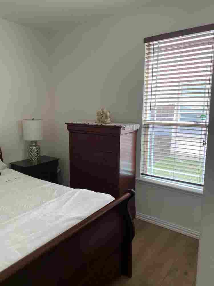 Nice comfy clean room !! Very cute!