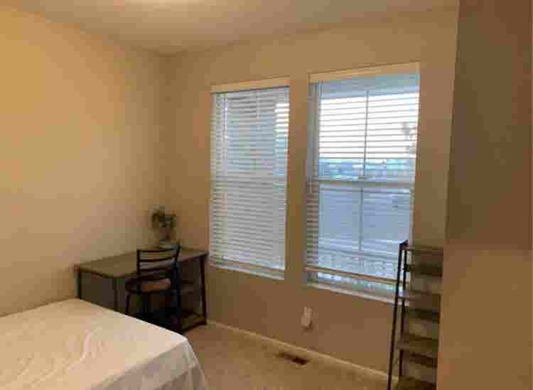 Room for rent