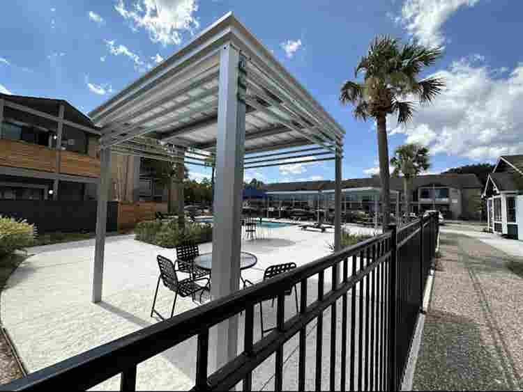 Sublease b Apartment