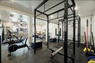 Sublease b Apartment