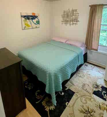 Room for rent Female preferred