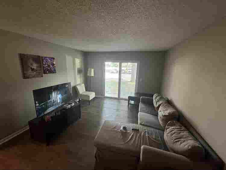 Looking for a Roommate