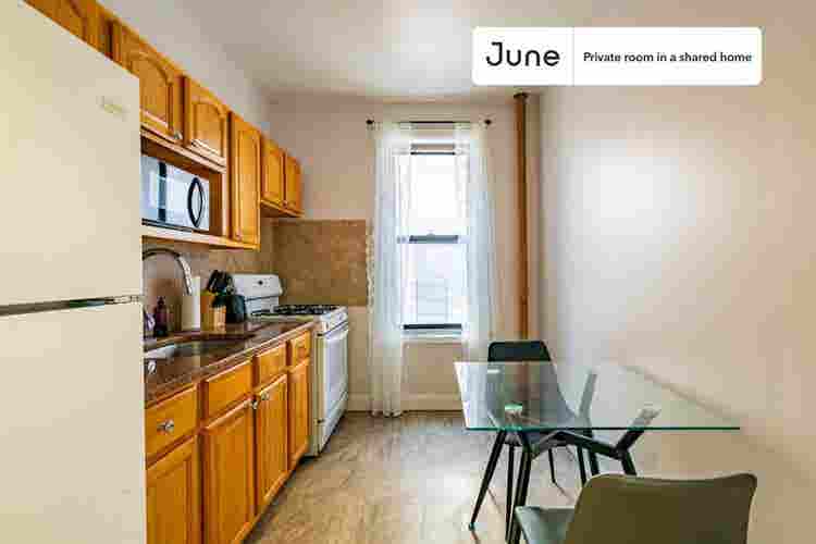 2 BR in New York City