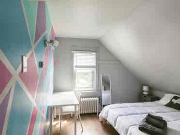 Private furnished room