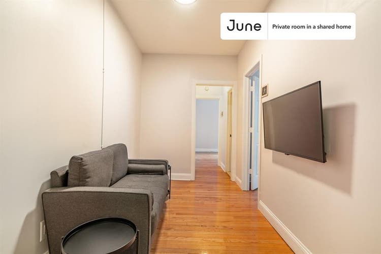 2 BR in New York City