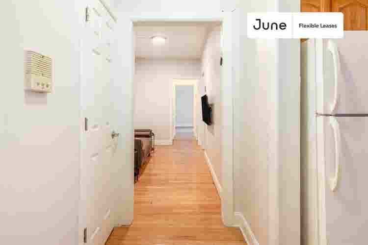 2 BR in New York City