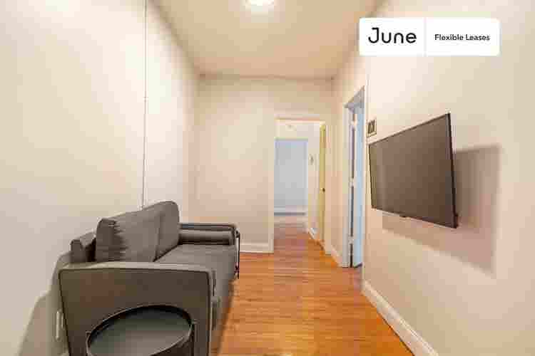 2 BR in New York City