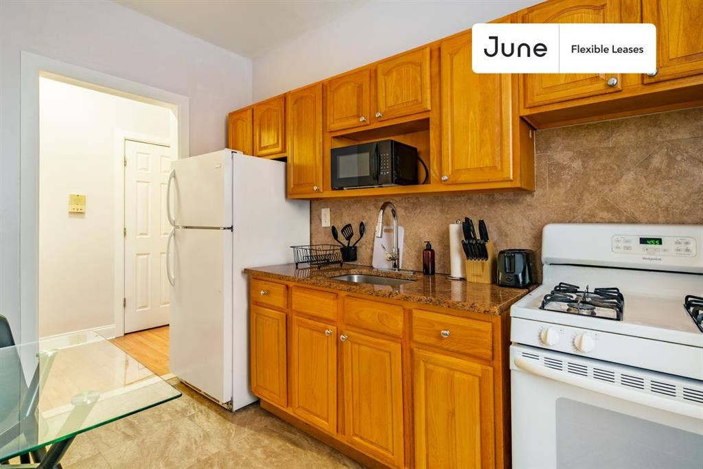 2 BR in New York City