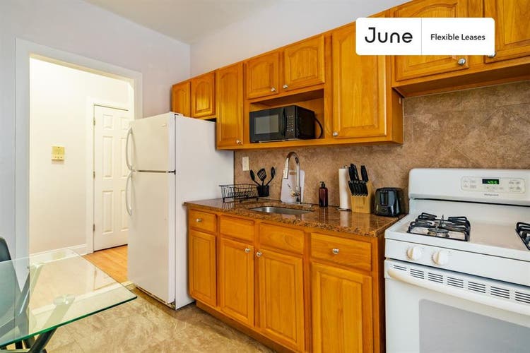 2 BR in New York City