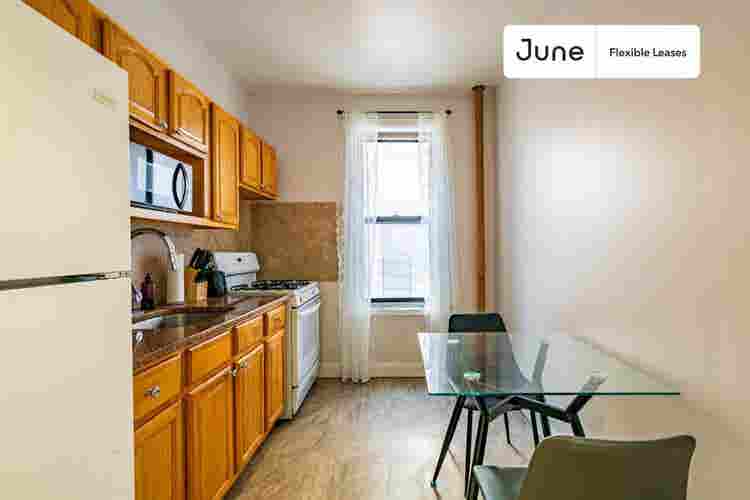 2 BR in New York City