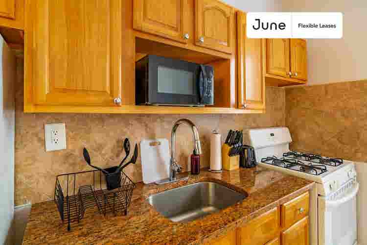 2 BR in New York City