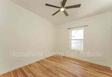 Alamo heights room for rent