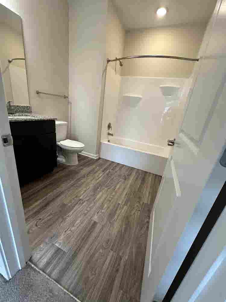 Stadium Enclave Room for rent
